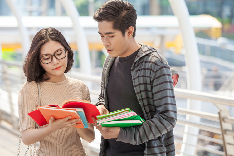 2024吉利学院录取数据全解析：各省专业分数线及位次排名