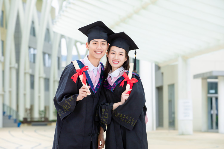 2024年遵义医科大学医学与科技学院（ZYMC）贵州招生全解析：专业分数线&录取详情