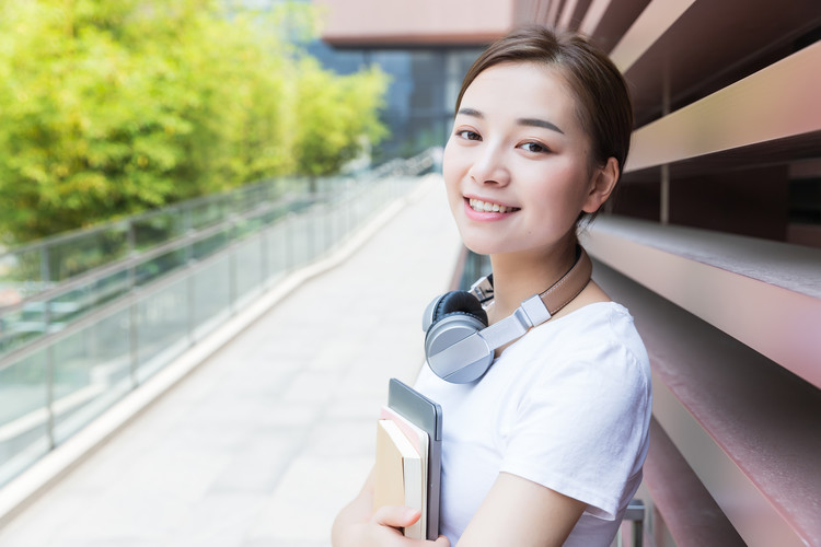 广东科贸职业学院(科贸)2024河北录取数据详解：历史类357分起，热门专业招生计划公布