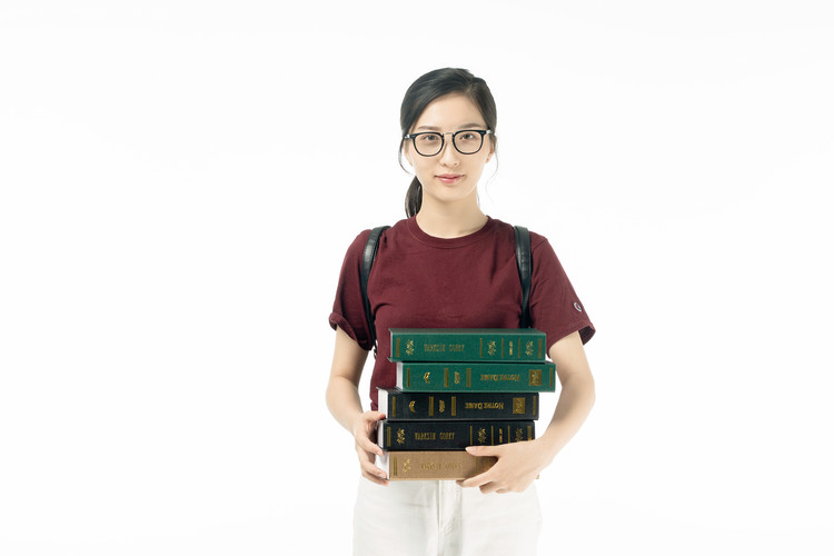 中医养生学职业发展全解析：就业领域与顶尖院校指南
