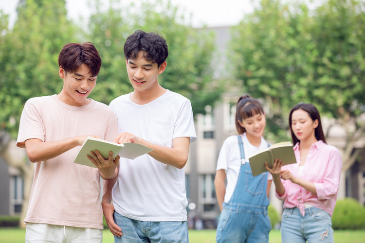 2025德州学院(DZU)录取预测：基于2022-2024年跨省分数线大数据分析