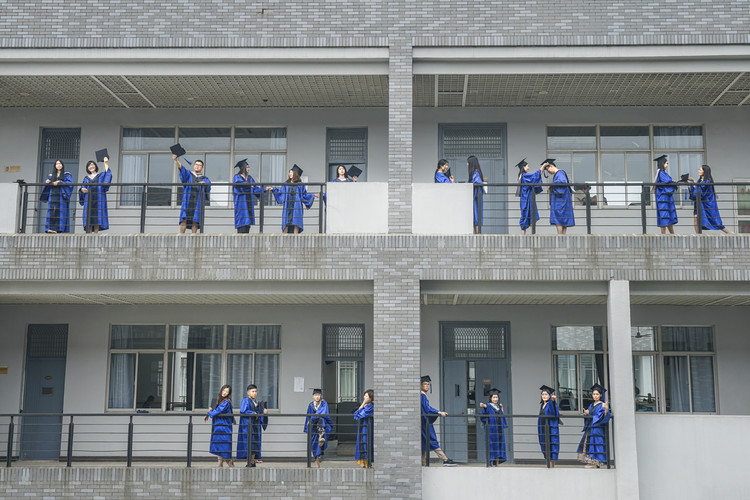 景德镇陶瓷大学(JCI)2025录取预测：基于2022-2024年各省分数线大数据分析