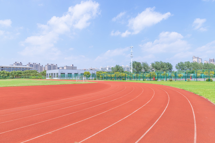 湖北科技学院(Hubei University of Science and Technology)2025录取预测：近三年各省分数线深度解析与报考策略