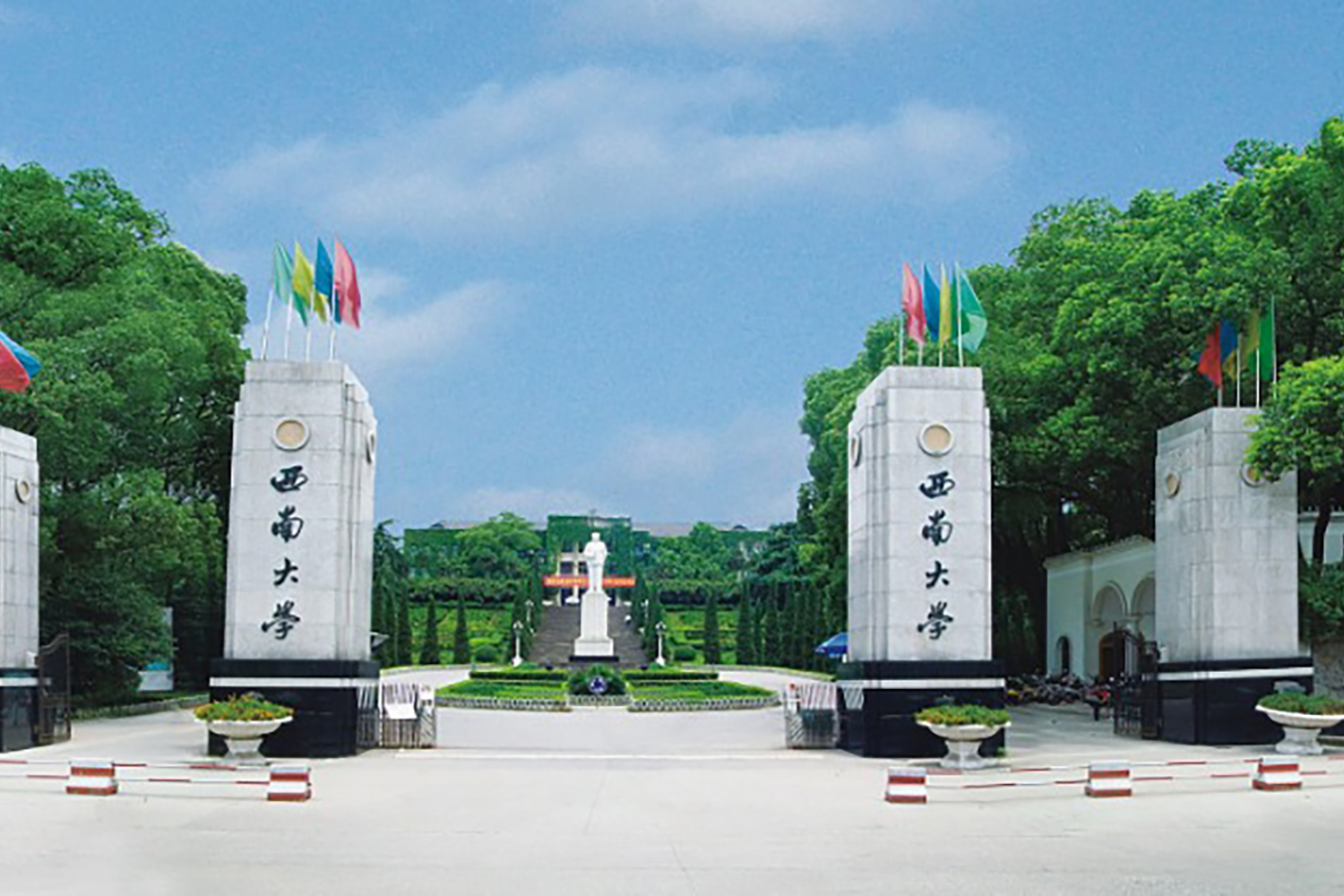 2024年环境科学与工程专业大学排名及录取分数线（2025考生参考）